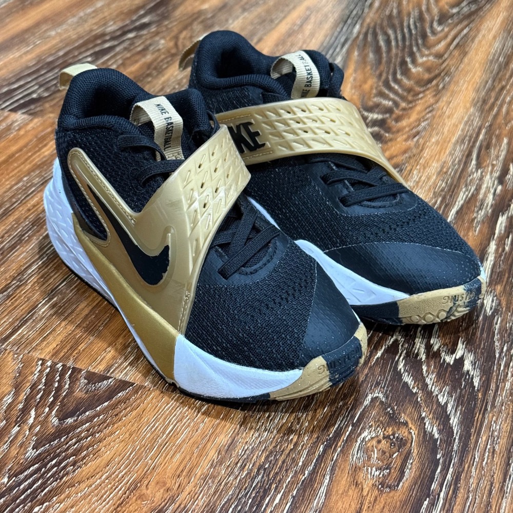 Nike 12.5C Hustle D 11 Basketball Shoes Kids Black Gold HF6280-003 Midfoot Strap